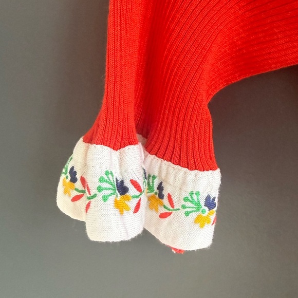 Celine Red Button Up Cotton Cardigan Top with Floral Collar & Trim • 42 - Picture 7 of 10